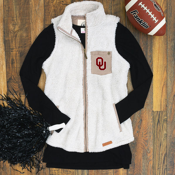 Oklahoma Sherpa Vest in Ivory with football