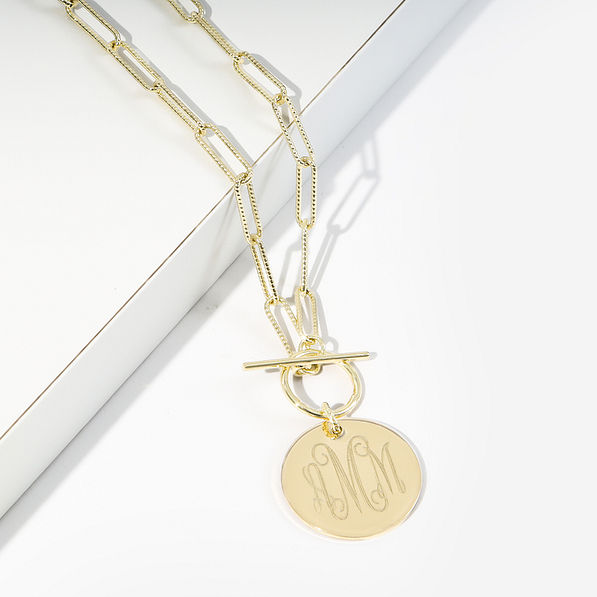 monogrammed pendant necklace in gold