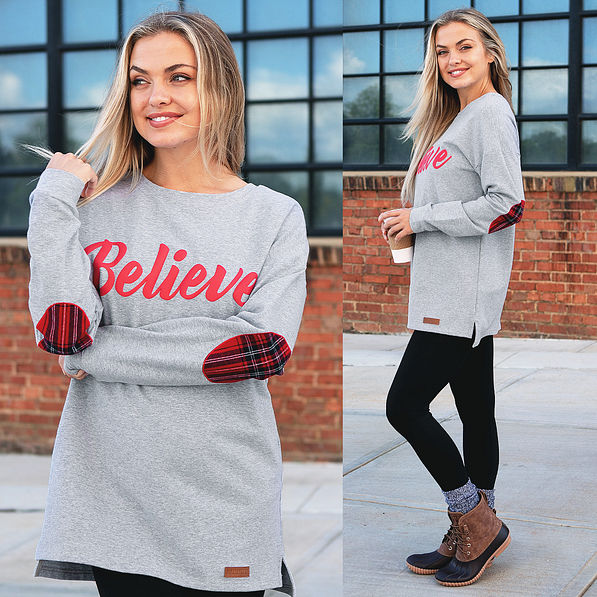 gray believe sweatshirt with leggings and duck boots