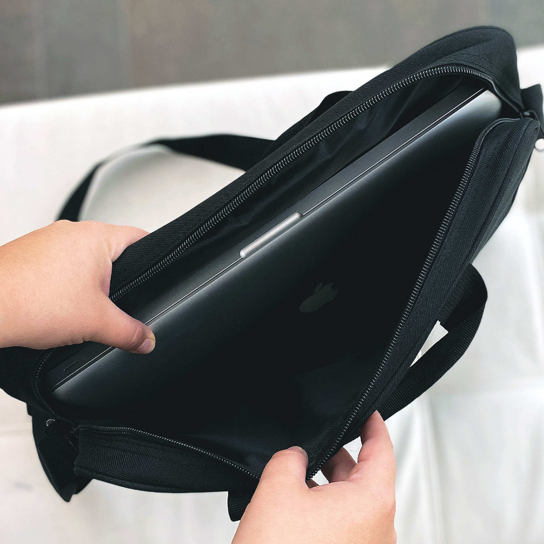 Personalized Laptop Case with Strap Marleylilly