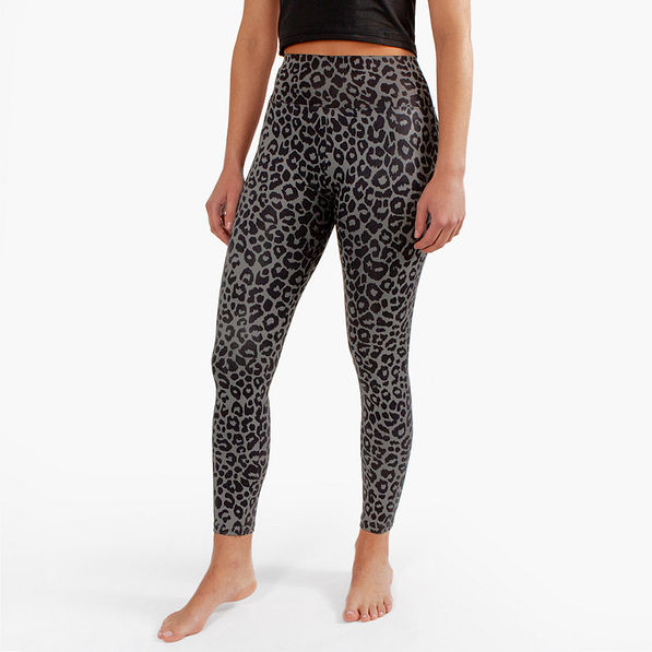 high rise leggings in black leopard