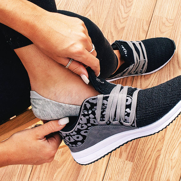 grey no show socks with onyx leopard sneakers