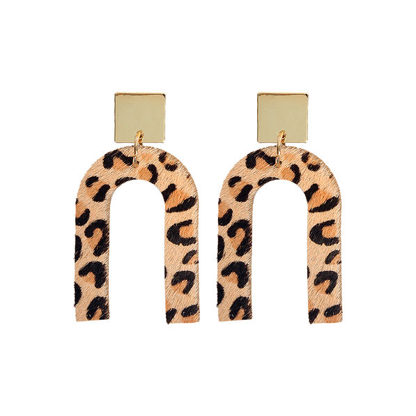 horseshoe earrings