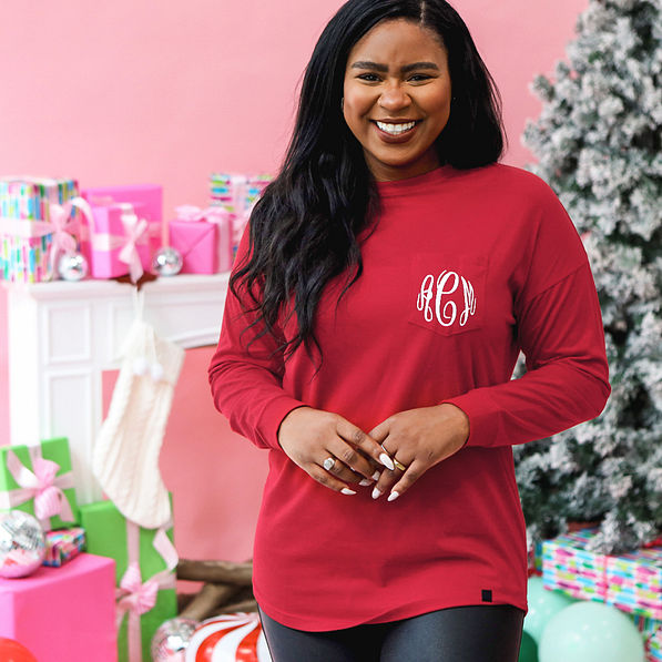 christmas t-shirt on mia