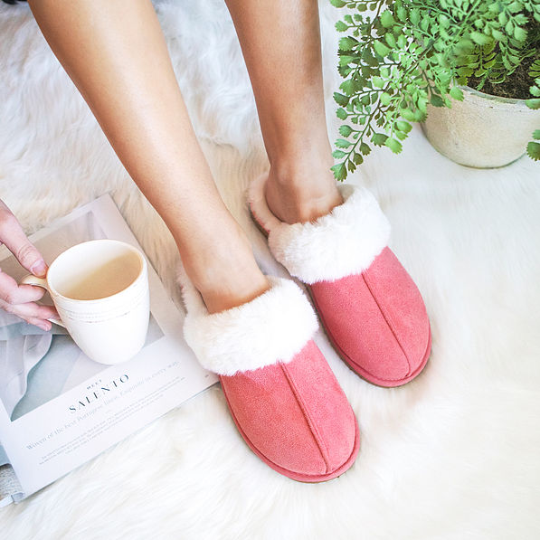 sherpa slippers in pink with coffee