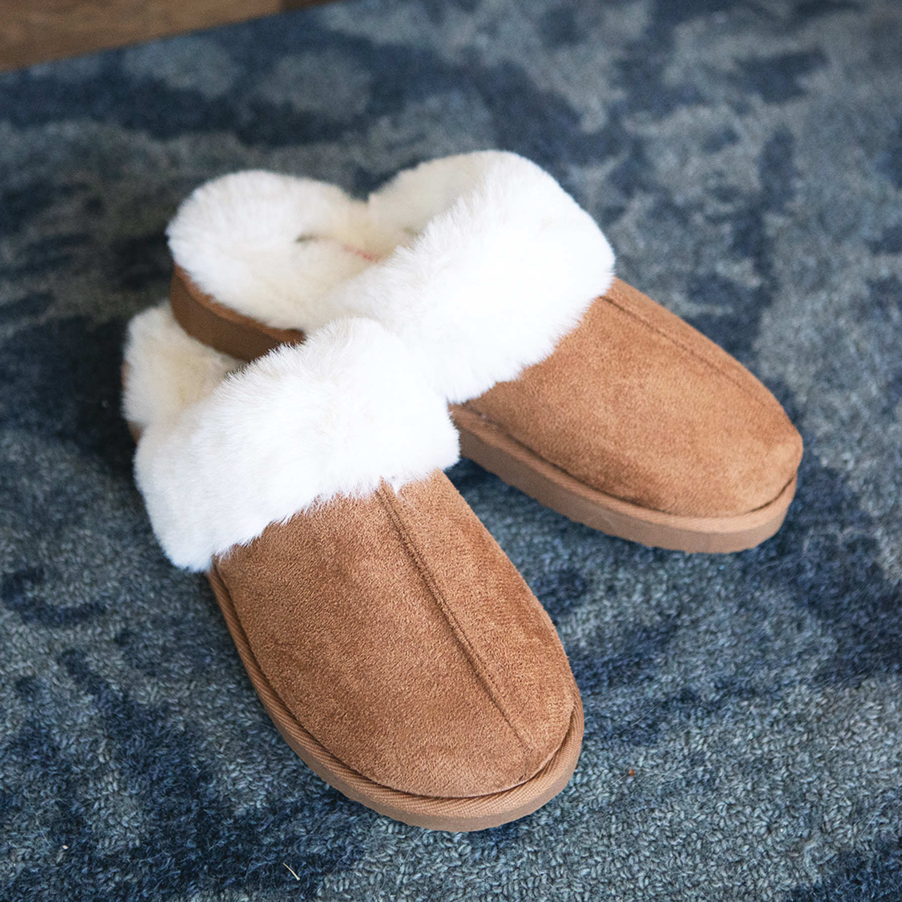 sherpa sandals