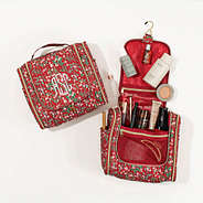Quilted Hanging Toiletry Bag in Hollydaze open and cloesed
