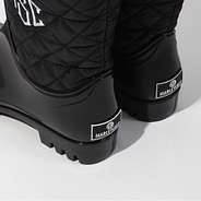 back details of the rain boots