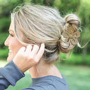 neutral flower claw clip on blonde