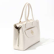 angled image of essential work tote