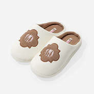 monogrammed slippers in ivory quatrefoil