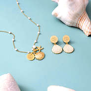 shell pearl necklace with shell earrings