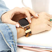 tortoise scallop watch band on wrist