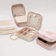 velvet jewelry cases open display