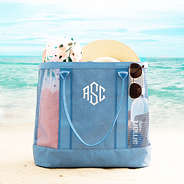 Structured Mesh Tote on beach