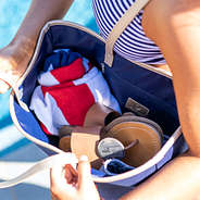 inside of beach bag with zipper pocket