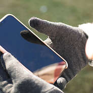quilted gloves with phone