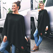 Oklahoma Poncho in Black with Duck Boots