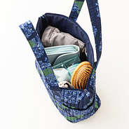 blue hydrangea quilted tote bag inside shot