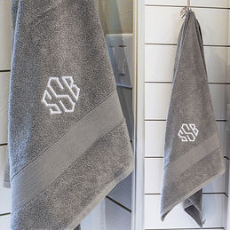 Monogrammed Luxury White Bath Towel Set - Ginny Marie's