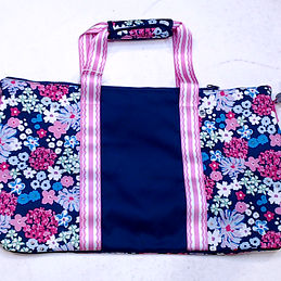 BLOOPER KIDS: Monogrammed Kids Weekend Bag