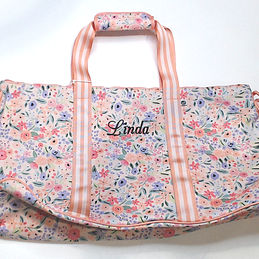 BLOOPER KIDS: Monogrammed Kids Weekend Bag