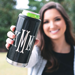https://images.marleylilly.com/profiles/ml-product-list/product/38417/WHf-black-glitter-monogrammed-slim-can-koolie-in-hand.jpg