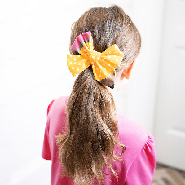 yellow girls pencil hair bow set with ponytail