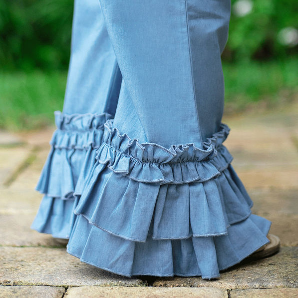 toddler ruffle pant detail
