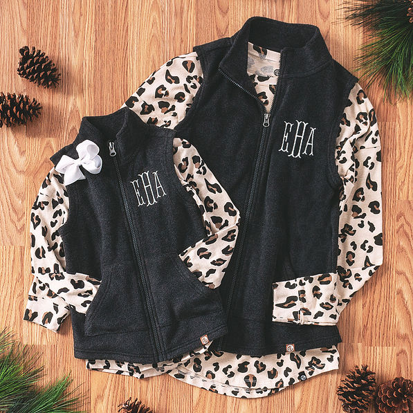 mom and me matching fall vest outfits