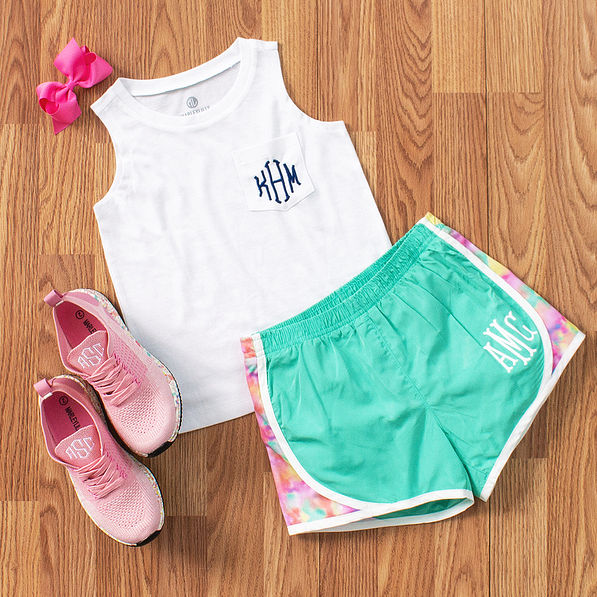 girls athletic outfit with confetti sneakers