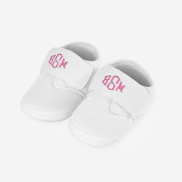 monogrammed baby shoes in white with pink monogram