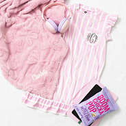 pink kids bow blanket with nightgown