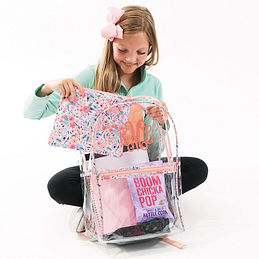 https://images.marleylilly.com/profiles/mlk-product-list/product/121548/vQA-studio-shot-of-kids-coral-floral-clear-backpack.jpg