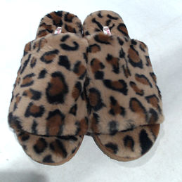 BLOOPER SHOES: BLANK Fuzzy Slippers