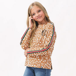 youth girl wearing striped sleeve shirt