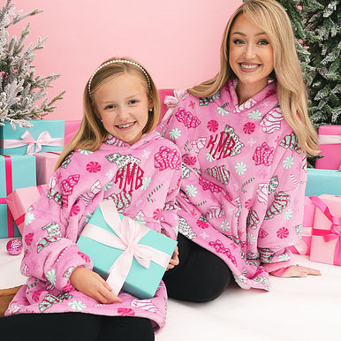 NEW Mom & Me Blanket Hoodies NEW Mom & Me Blanket Hoodies
